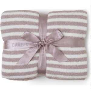 Barefoot Dreams CozyChic Striped Throw Blank in Feather/Cream